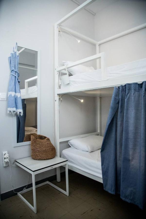 Hostel Let Me Take My Bunk Bed Athen Exterior foto